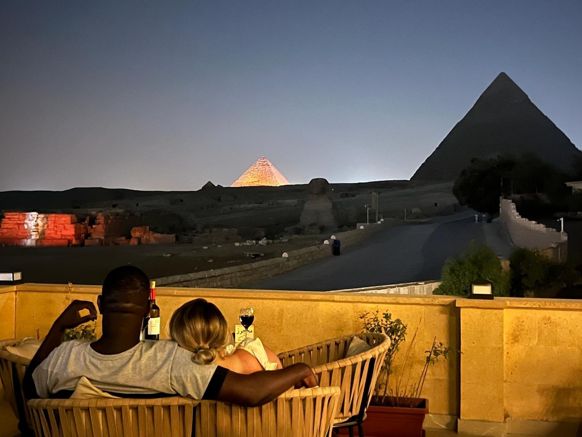 The Gate Hotel Front Pyramids & Sphinx View Kafrat al Jabal Exterior photo