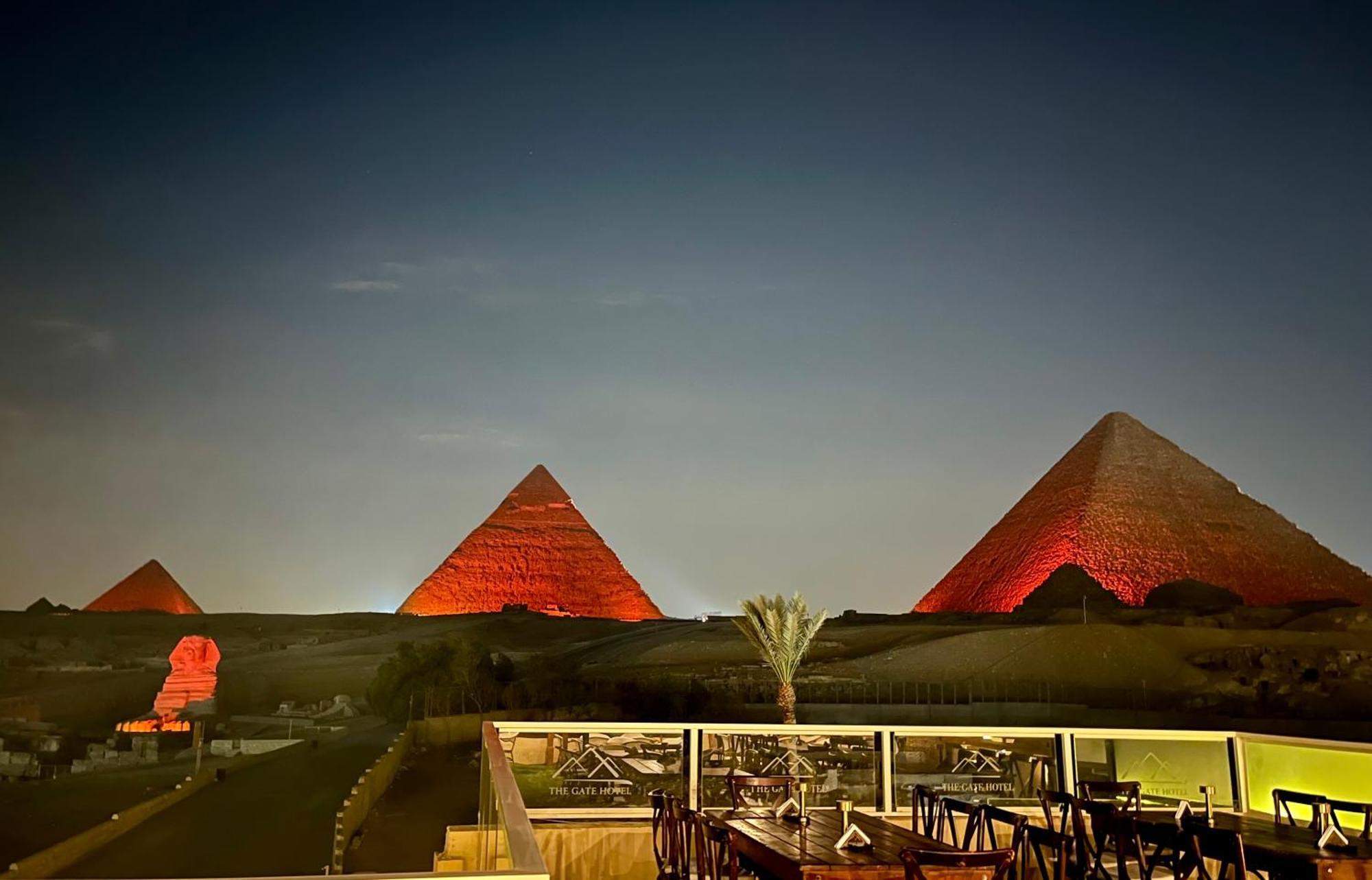 The Gate Hotel Front Pyramids & Sphinx View Kafrat al Jabal Exterior photo
