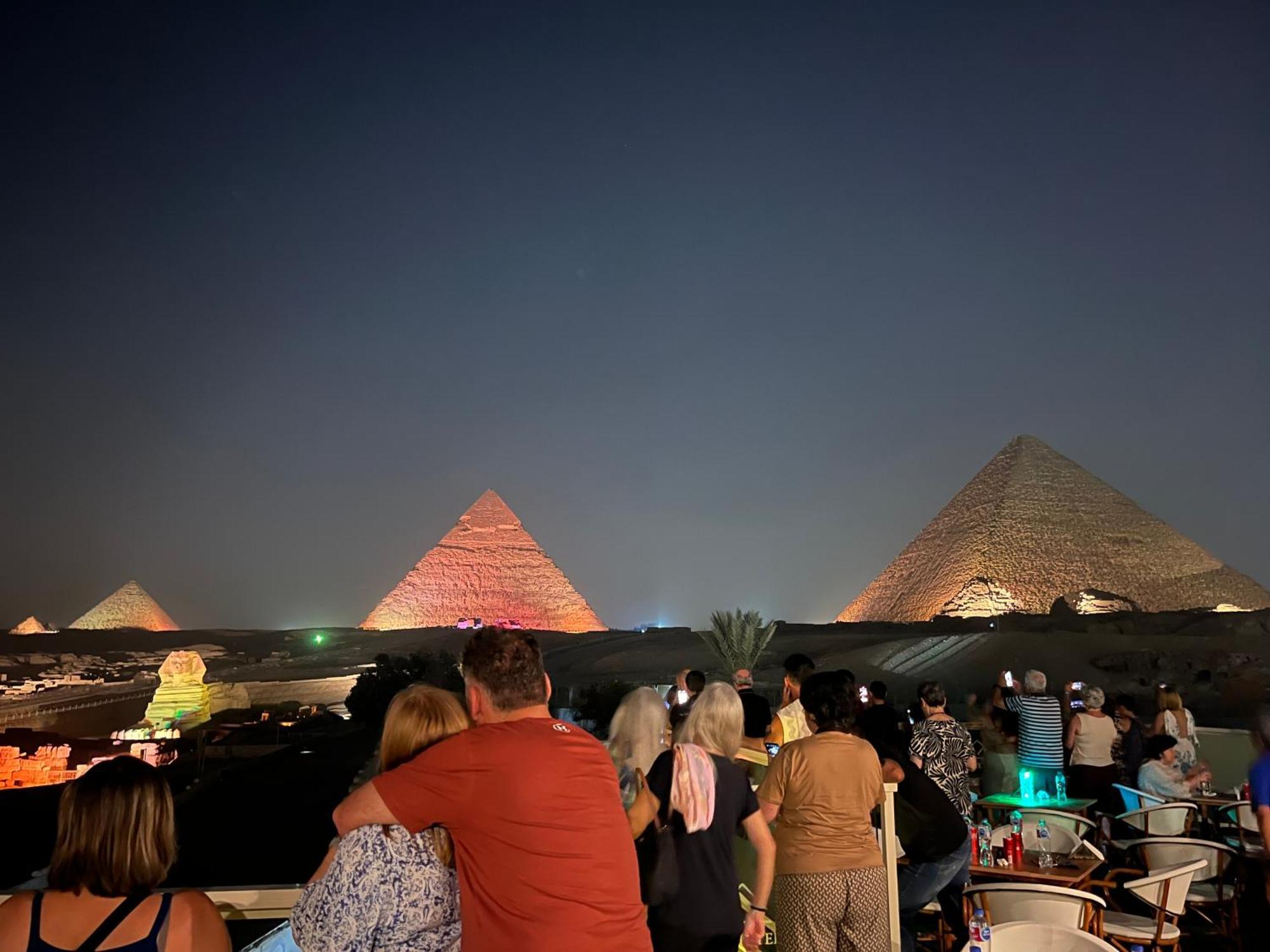 The Gate Hotel Front Pyramids & Sphinx View Kafrat al Jabal Exterior photo